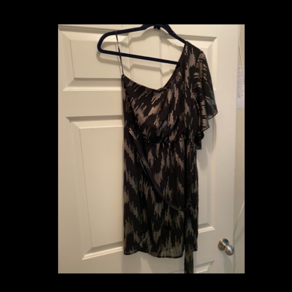 Black/Gold One Shoulder Dress